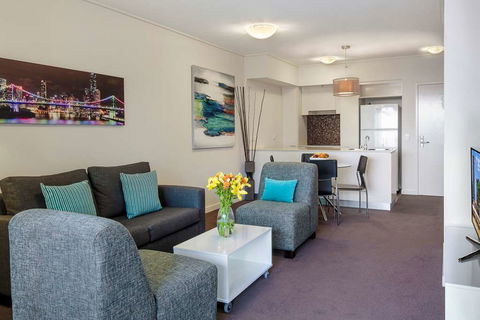 Evolution Apartments - Accommodation Australia 1