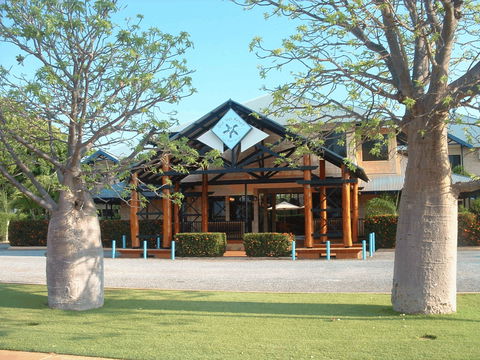 Blue Seas Resort - Caravan Park Accommodation 1