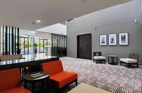 Chancellor Executive Apts-Varsity Lakes - Accommodation Australia 1