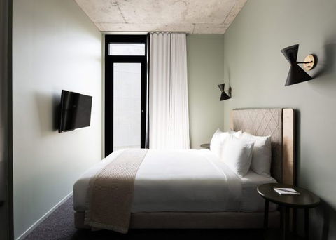 Alex Hotel, Perth - YWait Travel 2