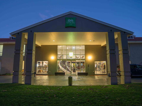 Ibis Styles Canberra - Holiday Sydney 0