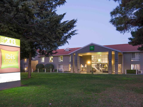 Ibis Styles Canberra - Holiday Sydney 1