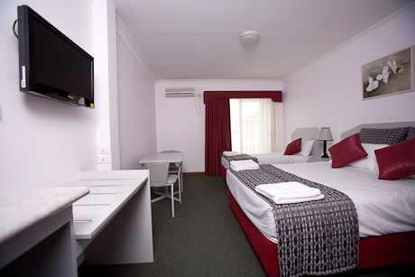 Hume Villa Motor Inn - Accommodation Australia 1