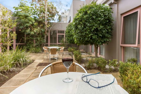 Kimberley Gardens Hotel, Serviced Apts - Holiday Sydney 1