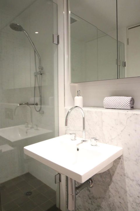 Realm Park 39 Barton ACT - Accommodation Airlie Beach 4