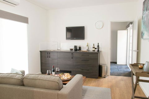 A Coonawarra Experience - Accommodation Airlie Beach 5