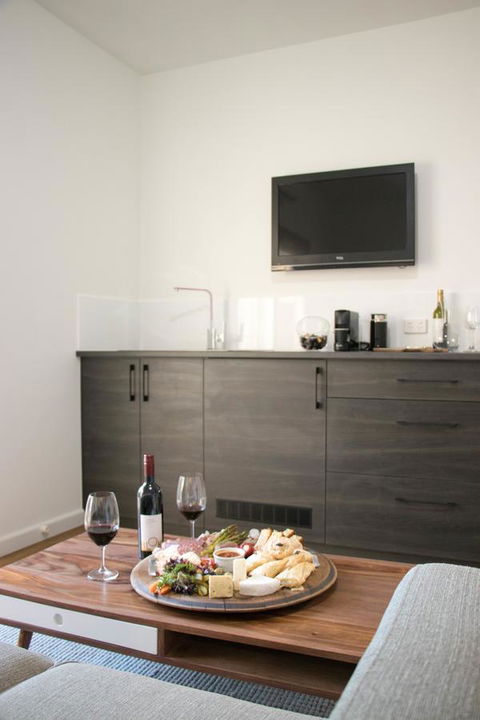 A Coonawarra Experience - Accommodation Airlie Beach 9
