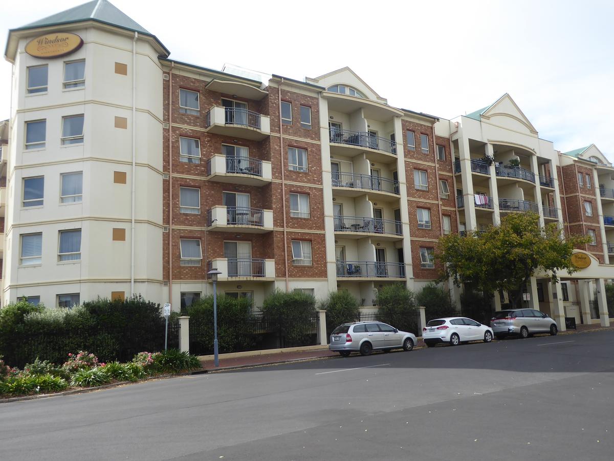 Adelaide City Apartment - 3br, 2bath & Carpark - thumb 0