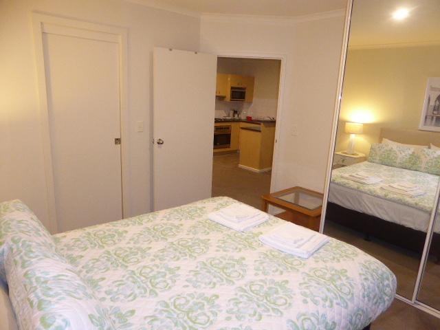 Adelaide City Apartment - 3br, 2bath & Carpark - thumb 10