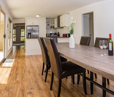 32 West B&B - Accommodation Airlie Beach 0