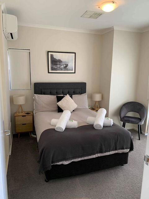 Holdfast Shores Apartments - Caravan Park Accommodation 2
