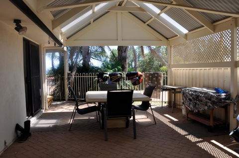 The Club House - Accommodation Australia 1