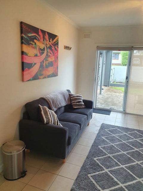 Limestone Coast Lifestyle Apartments - Holiday Melbourne 3