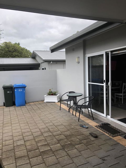 Limestone Coast Lifestyle Apartments - Holiday Melbourne 1