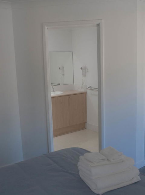 FortyTwo - Oceanside Retreat Busselton - Holiday Melbourne 43