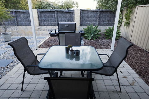 FortyTwo - Oceanside Retreat Busselton - Holiday Melbourne 5