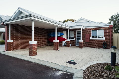 FortyTwo - Oceanside Retreat Busselton - Holiday Melbourne 4