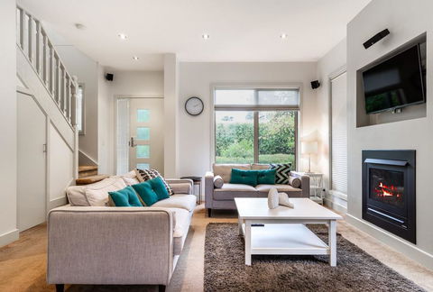 Boutique Stays - Mentone Abode - Holiday Melbourne 0