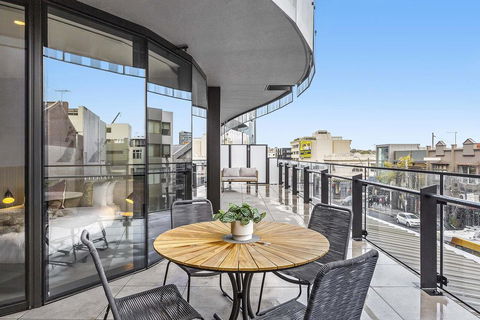 Boutique Stays - The Capitol - Holiday Melbourne 3