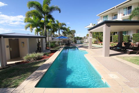 Caloundra Central Apartment Hotel - Victoria Tourism 2