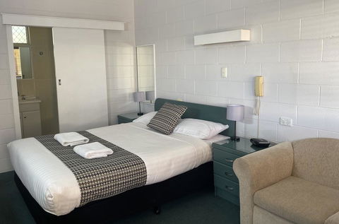 Castlereagh Lodge Motel - Carnarvon Accommodation 2