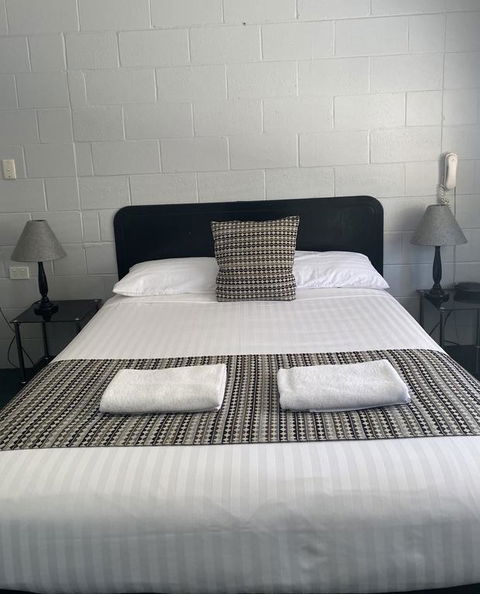 Castlereagh Lodge Motel - Carnarvon Accommodation 3