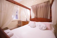 Book Mathoura Accommodation Vacations Byron Bay Accommodation Byron Bay Accommodation