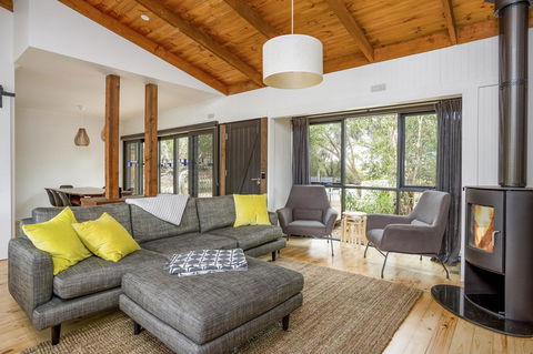 Coast Sorrento Holiday House - Casino Accommodation 1