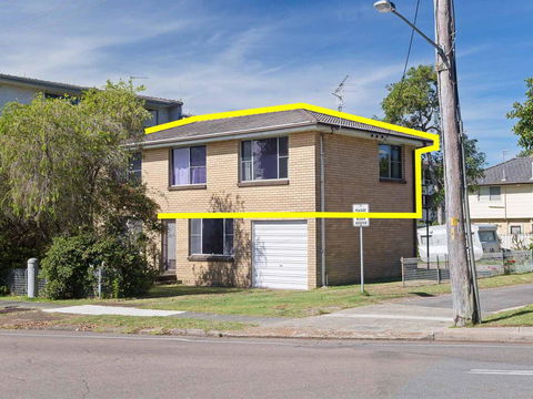 Dalwood', 1/43 Soldiers Point Road - Top Floor And Perfect For Small Boat Parking - Holiday Melbourne 0