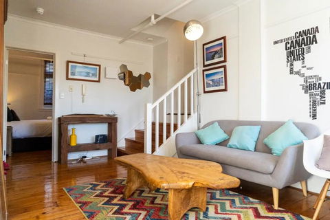 Delightful 3 Bedroom Apartment Near Chapel Street In St Kilda - Holiday Melbourne 0
