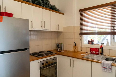 Delightful 3 Bedroom Apartment Near Chapel Street In St Kilda - Holiday Melbourne 2