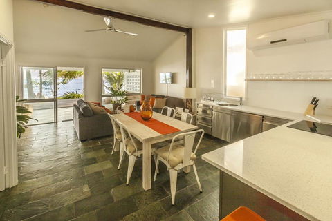 Drift Beach House Getaway - Accommodation Australia 2