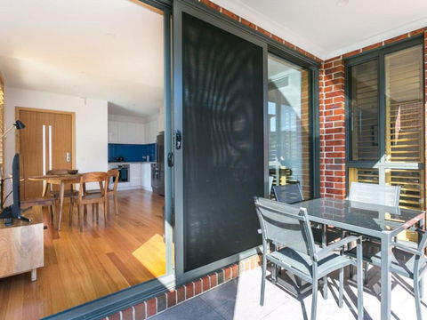 Driftwood Apartment Rye - Holiday Melbourne 2