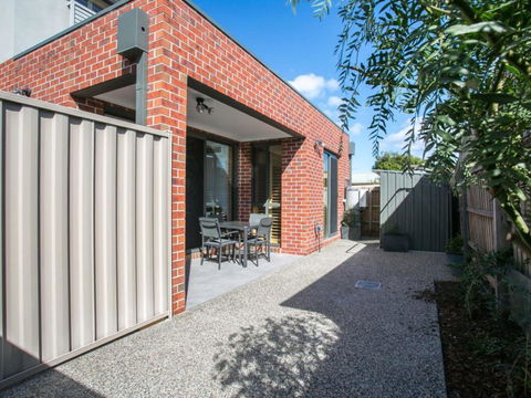 Driftwood Apartment Rye - Holiday Melbourne 1
