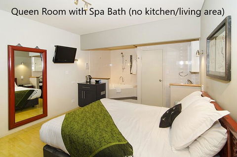 Dunsborough Bay Village Resort Apartments - Holiday Melbourne 2