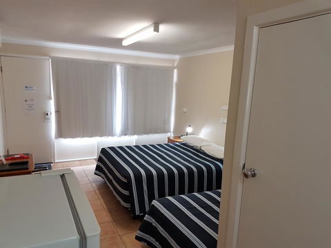 Emu Point Motel - Holiday Melbourne 3