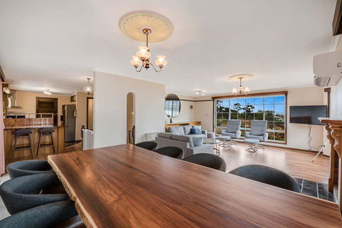 FAMILY With Children Of All Ages - Water/Bridge View - Caravan Park Accommodation 2