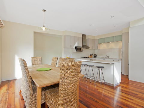 Felicity - Caravan Park Accommodation 0