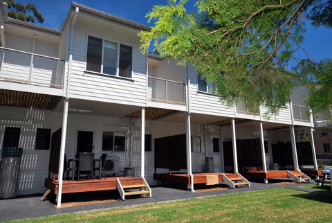 Florida Unit 4 - Shoal Bay - Accommodation Australia 3
