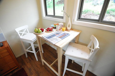 Gisborne Peak Winery Cottages - Holiday Sydney 2