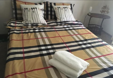 Golden House - Accommodation Australia 0