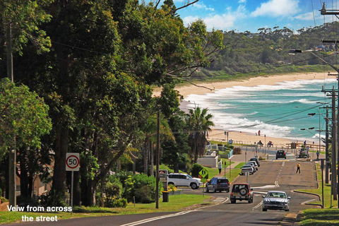 GOLF 39 MOLLYMOOK BEACH - Holiday Sydney 0