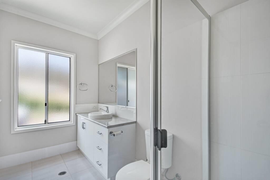 Finnie QLD Accommodation Broken Hill