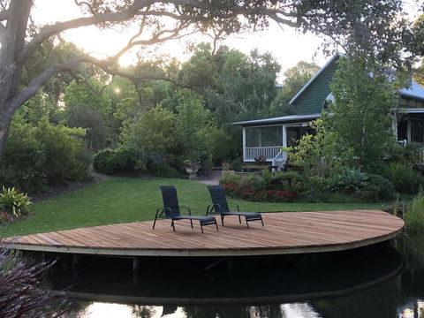 Hillview Chalet - Accommodation Australia 1