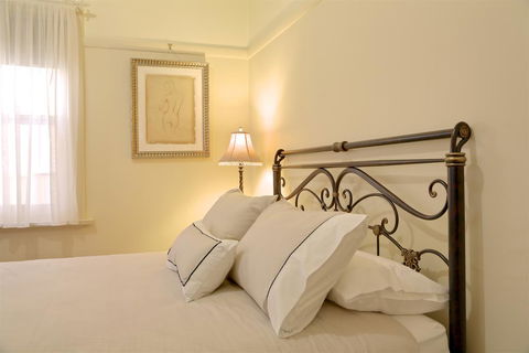 Holistic Haven - Holiday Sydney 3