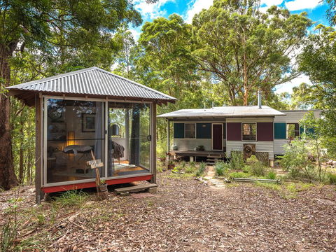 Karmya Cabin Eco-Retreat - Casino Accommodation 2