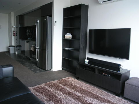 Kesh At Infinity Towers - Accommodation Australia 1