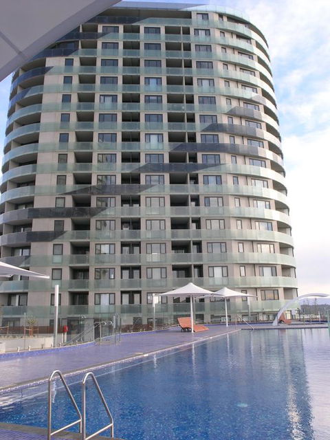 Kesh At Infinity Towers - Accommodation Australia 0