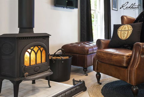 Leddicott Cottage - Accommodation Australia 2