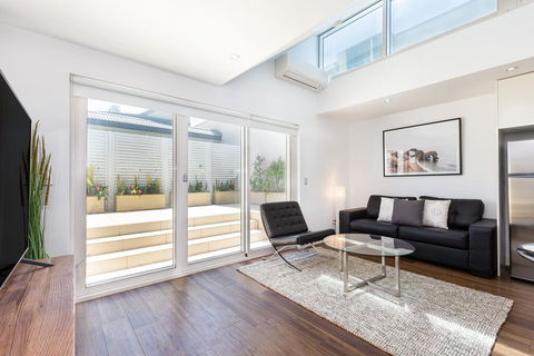 Leichhardt Self-Contained Modern One-Bedroom Apartment (9NOR) - Accommodation Australia 0